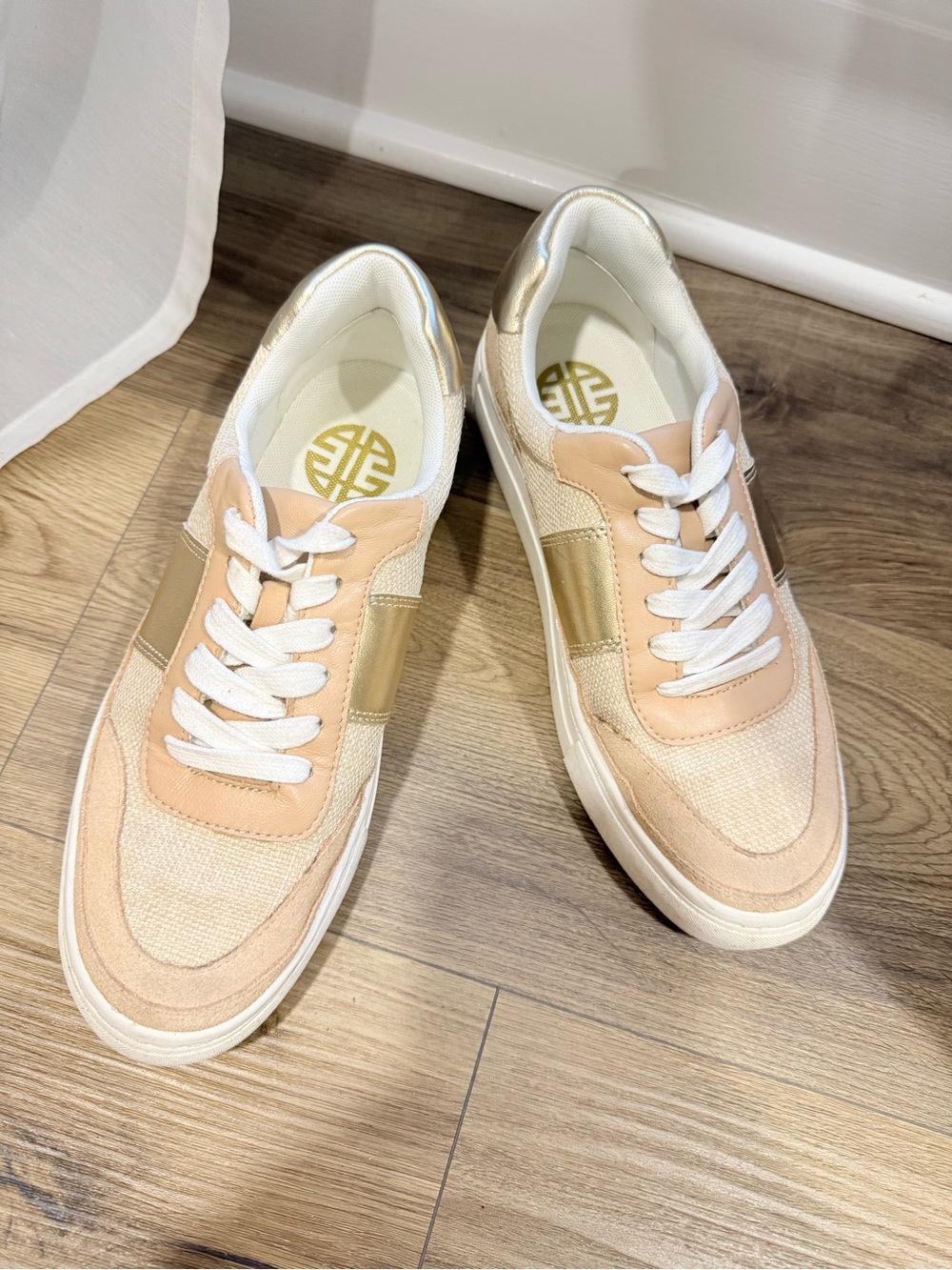 ANTONIO MELANI Beige and Gold Low-Top Women’s Sneakers